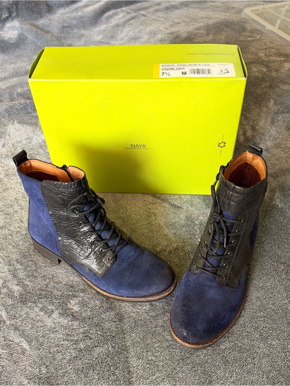 Naya Agave Navy Suede Leather Lace Up Ankle Boots Size 7.5